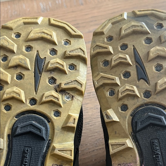 Altra Lone Peak 4.5 Grey Trail Running Shoes Men’s Size 9 - Picture 8 of 10